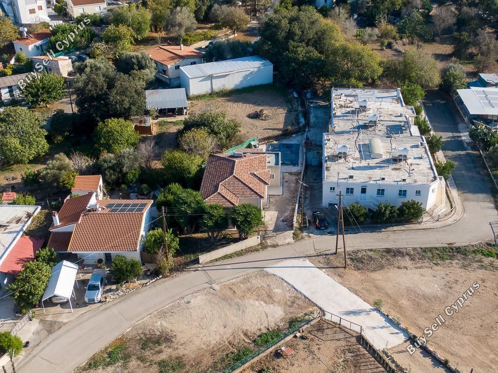 Property photo 3 of 16