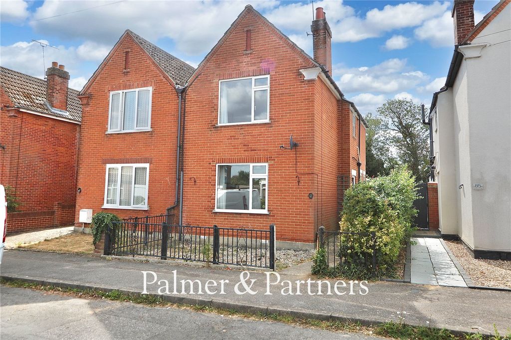 Property photo 1 of 21 Picture No. 03
