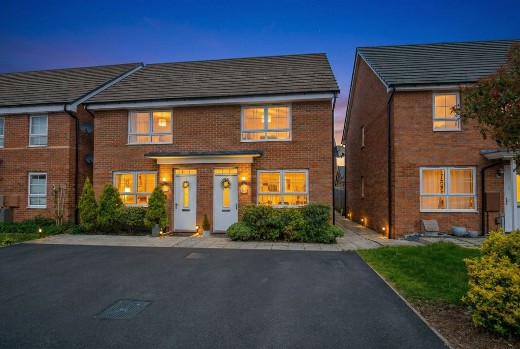 Property photo 1 of 17 57 Flower Garden