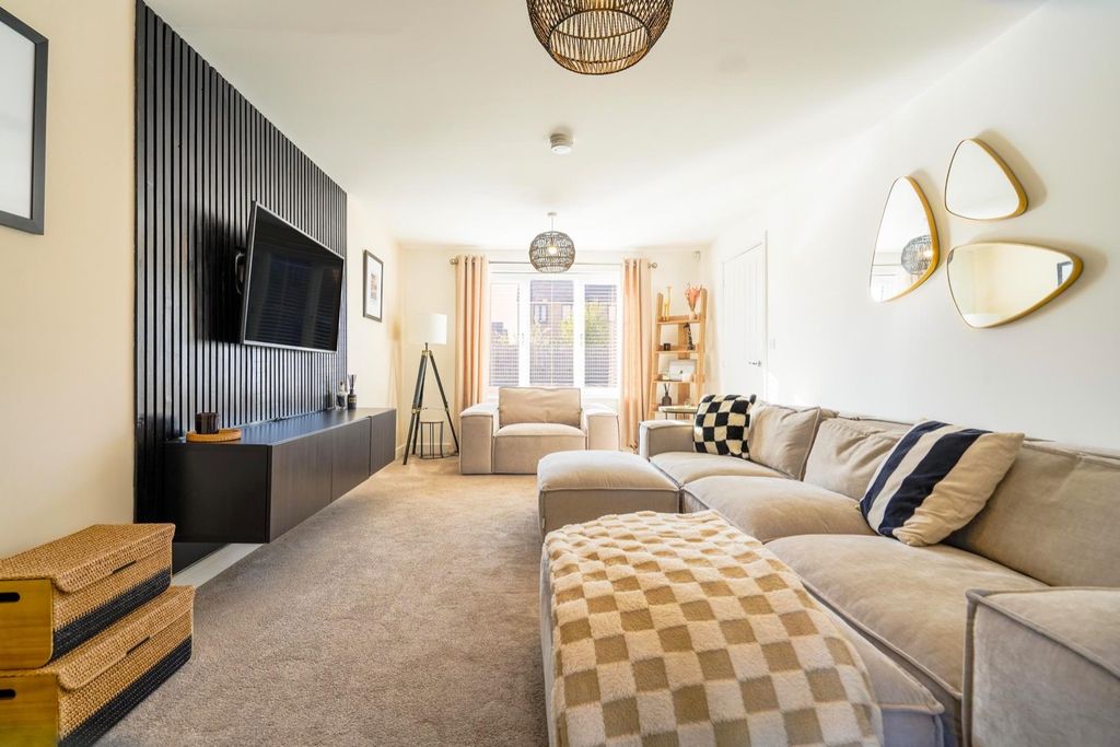 Property photo 2 of 13 Living Room