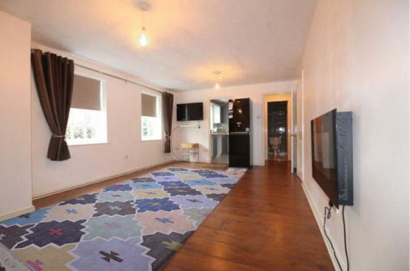 Property photo 3 of 6 Photo 3