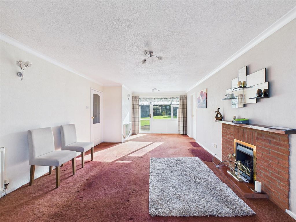 Property photo 2 of 15 Living Room