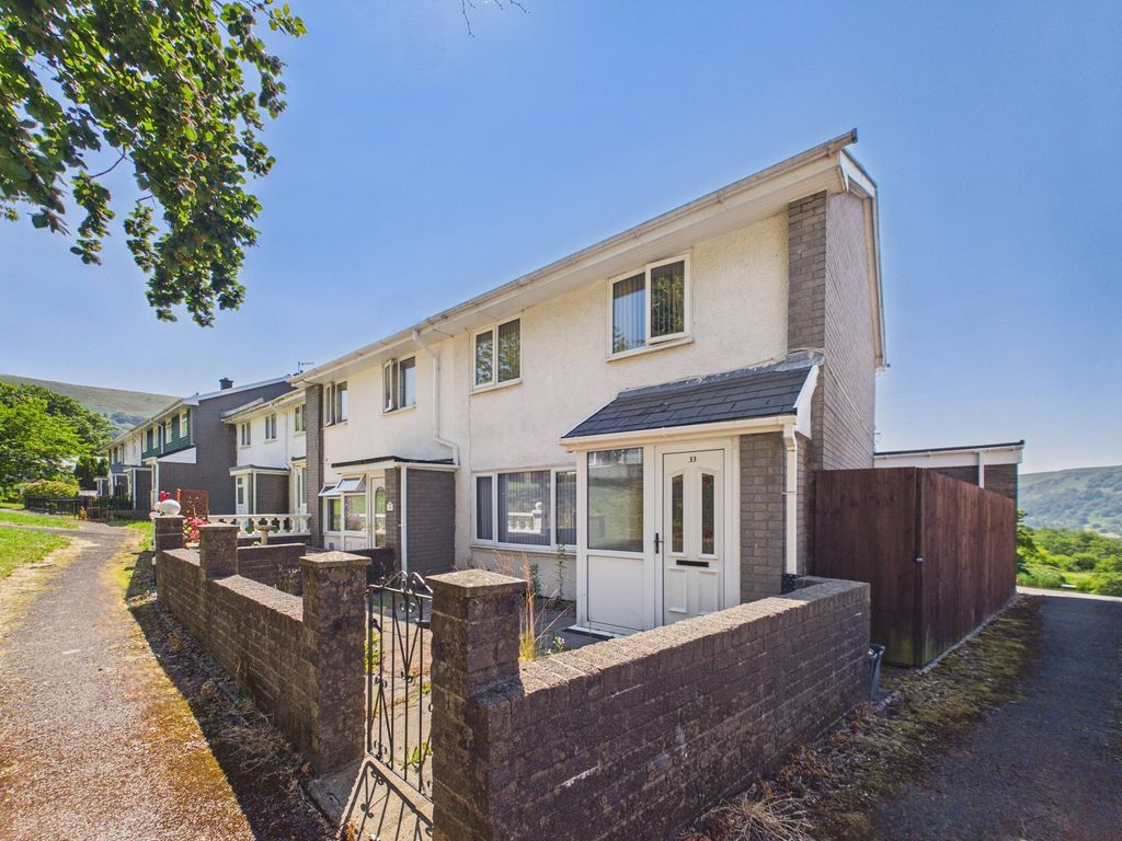 Property photo 1 of 27