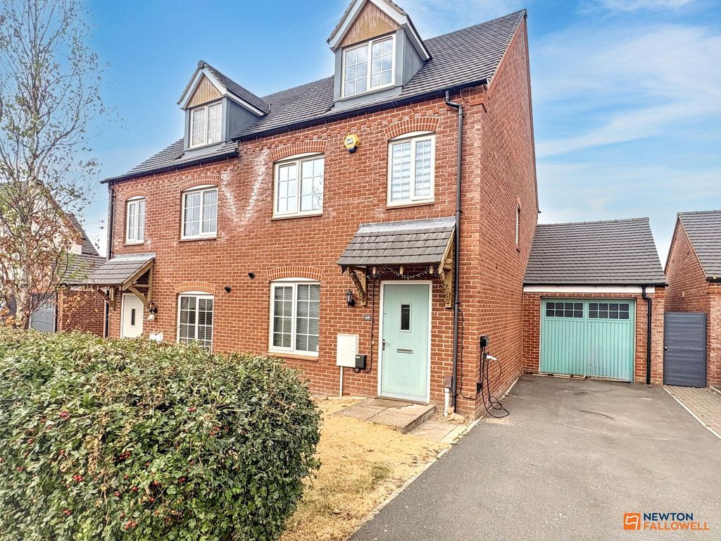 Property photo 1 of 28