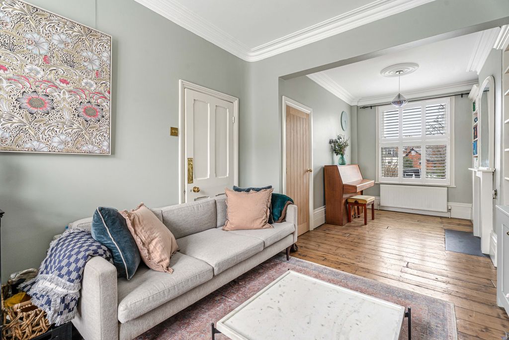 Property photo 3 of 20 Living Room