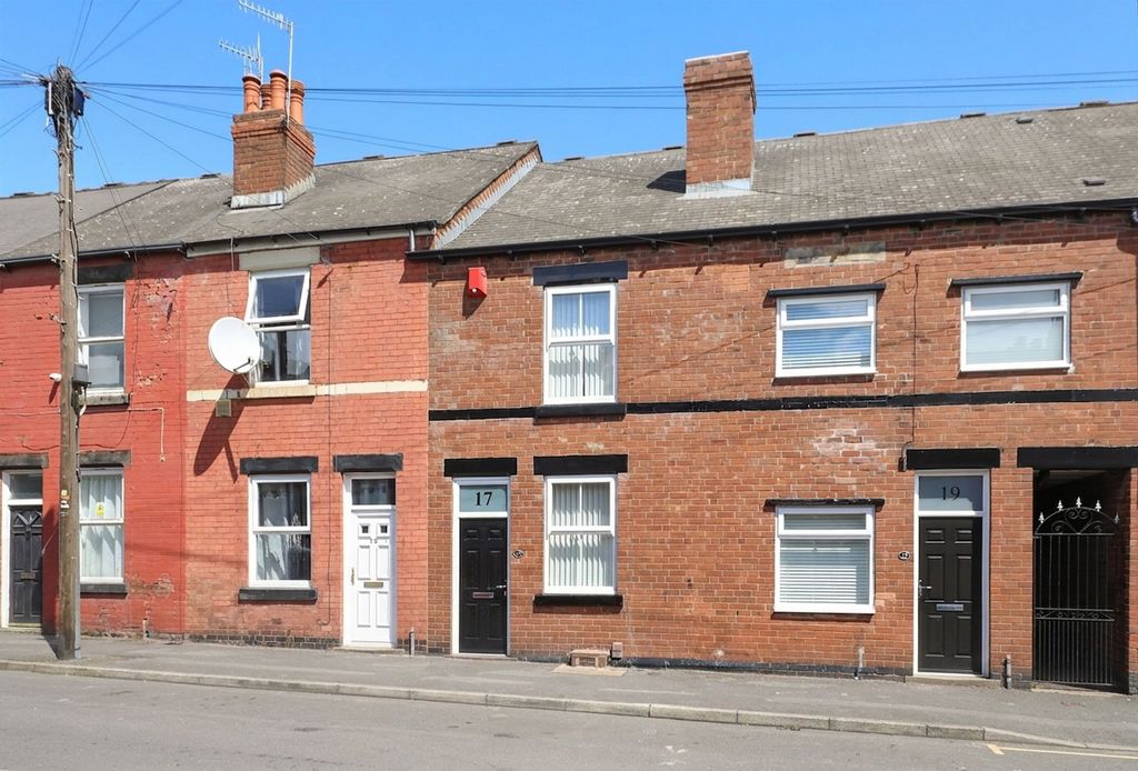 Property photo 1 of 18