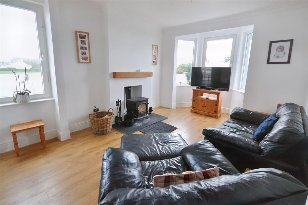 Property photo 3 of 26 11 (9).Jpg