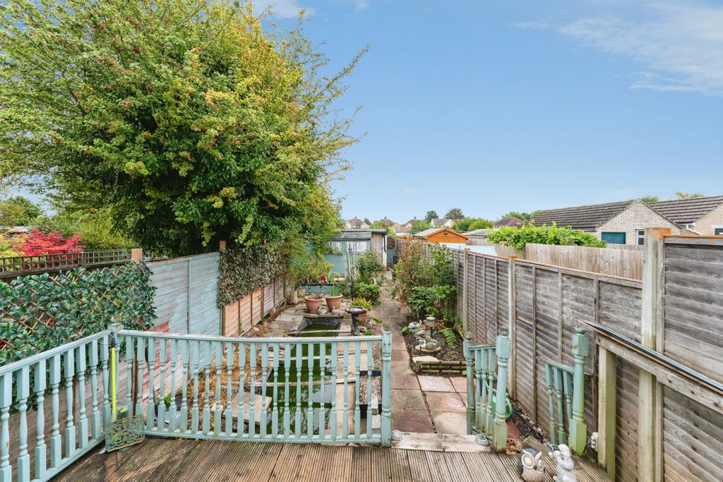 Property photo 2 of 18 Rear Garden