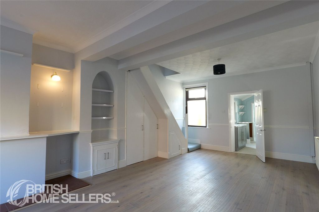 Property photo 3 of 14 Picture No. 08