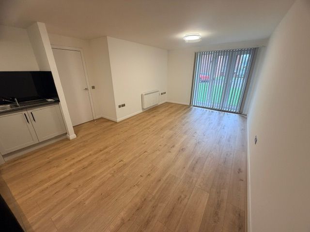 Property photo 2 of 9 Lounge