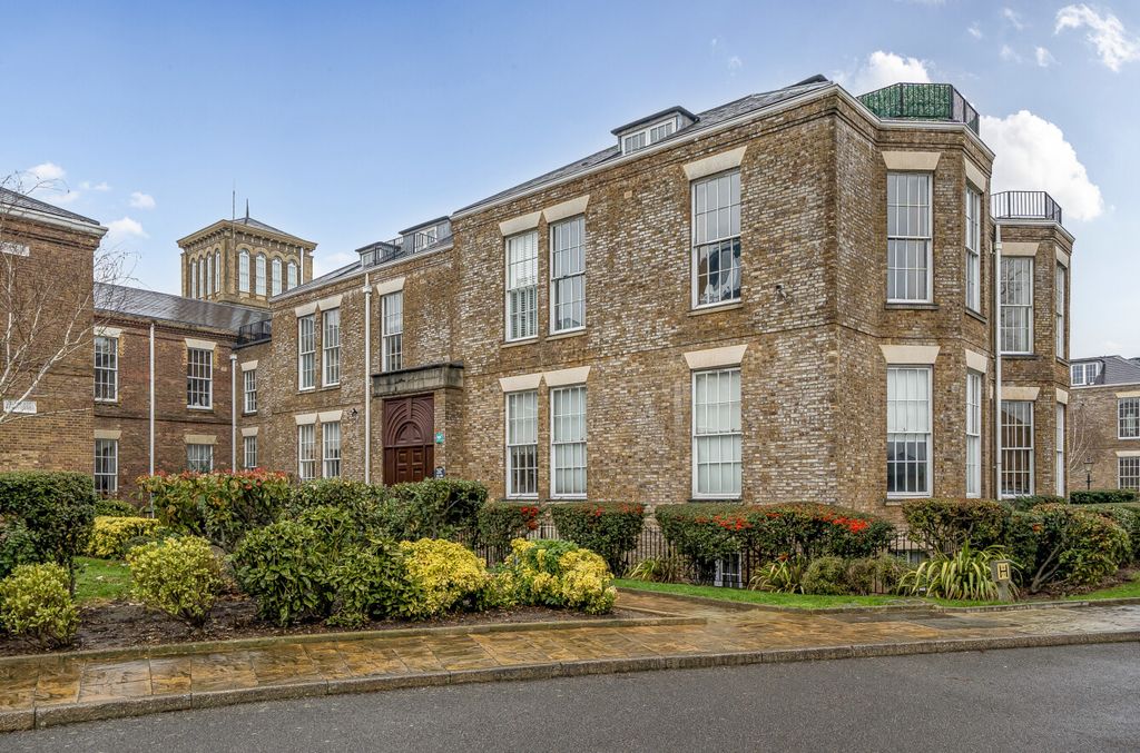 Property photo 1 of 21 1406186-21-698200...