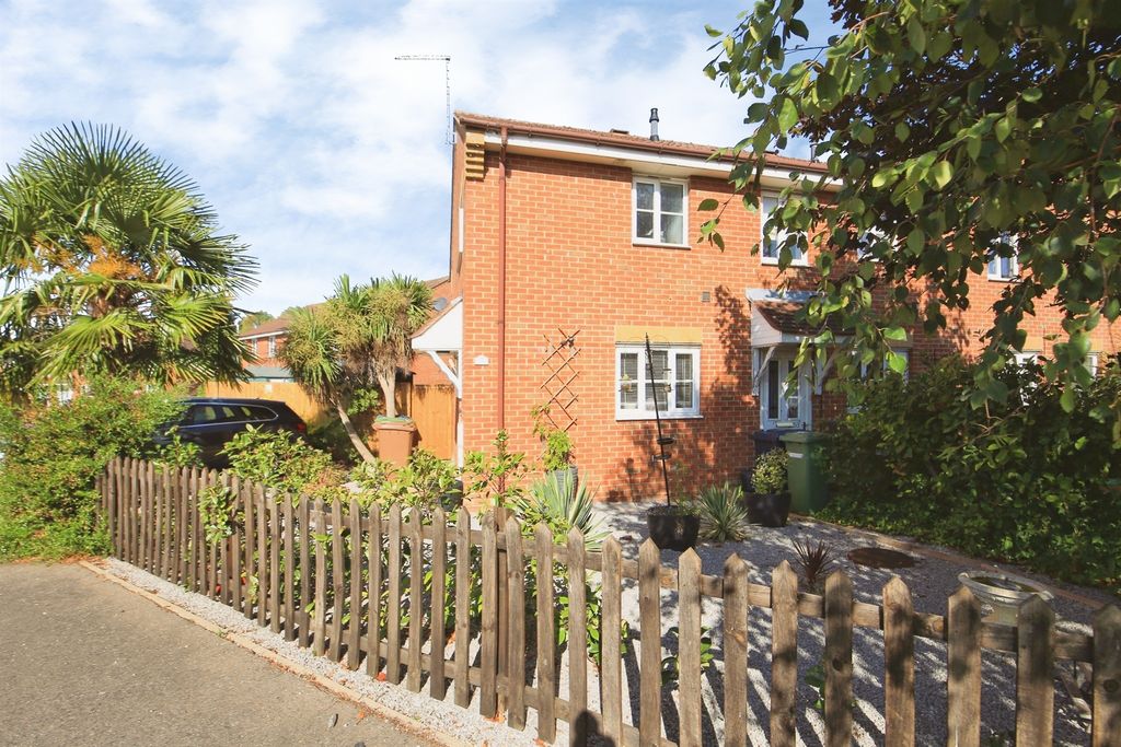 Property photo 1 of 18