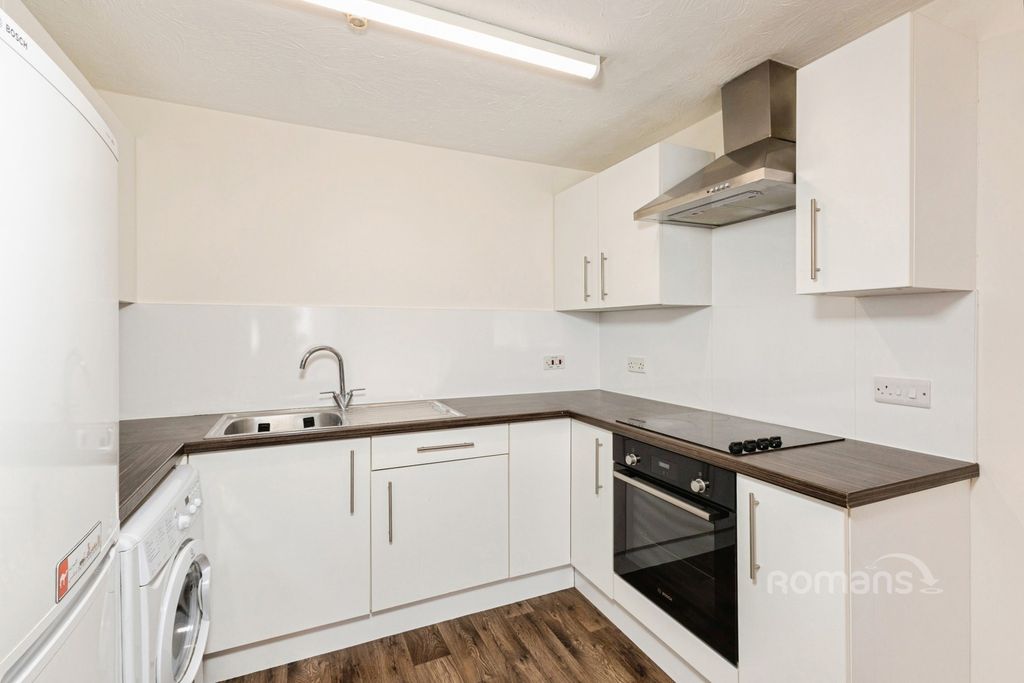 Property photo 2 of 10 Pbox-Img.Jpg