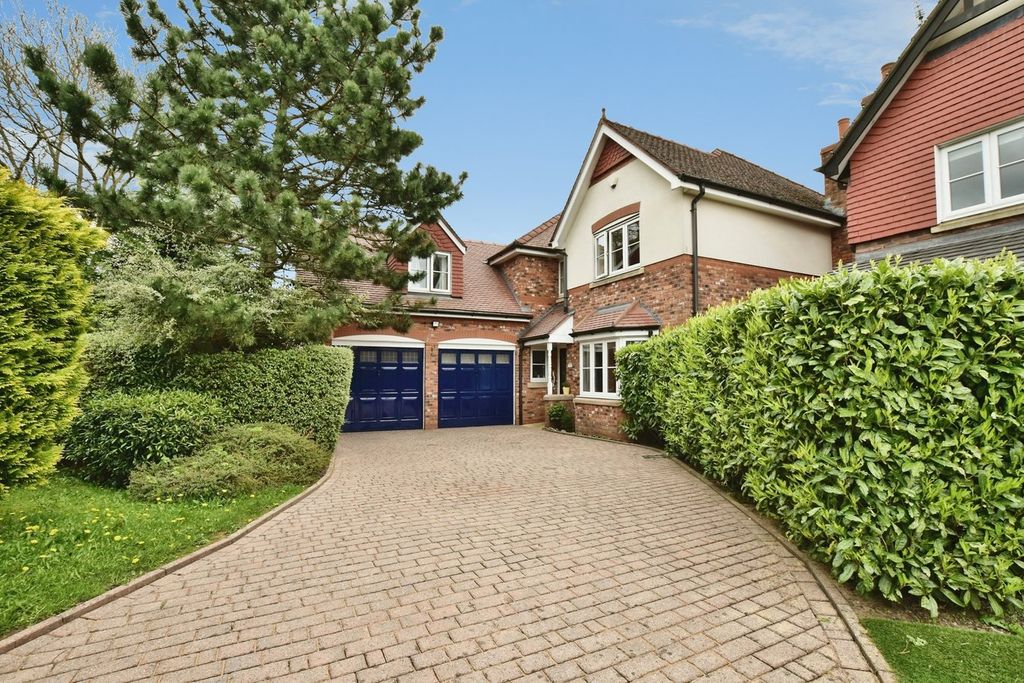 Property photo 1 of 26