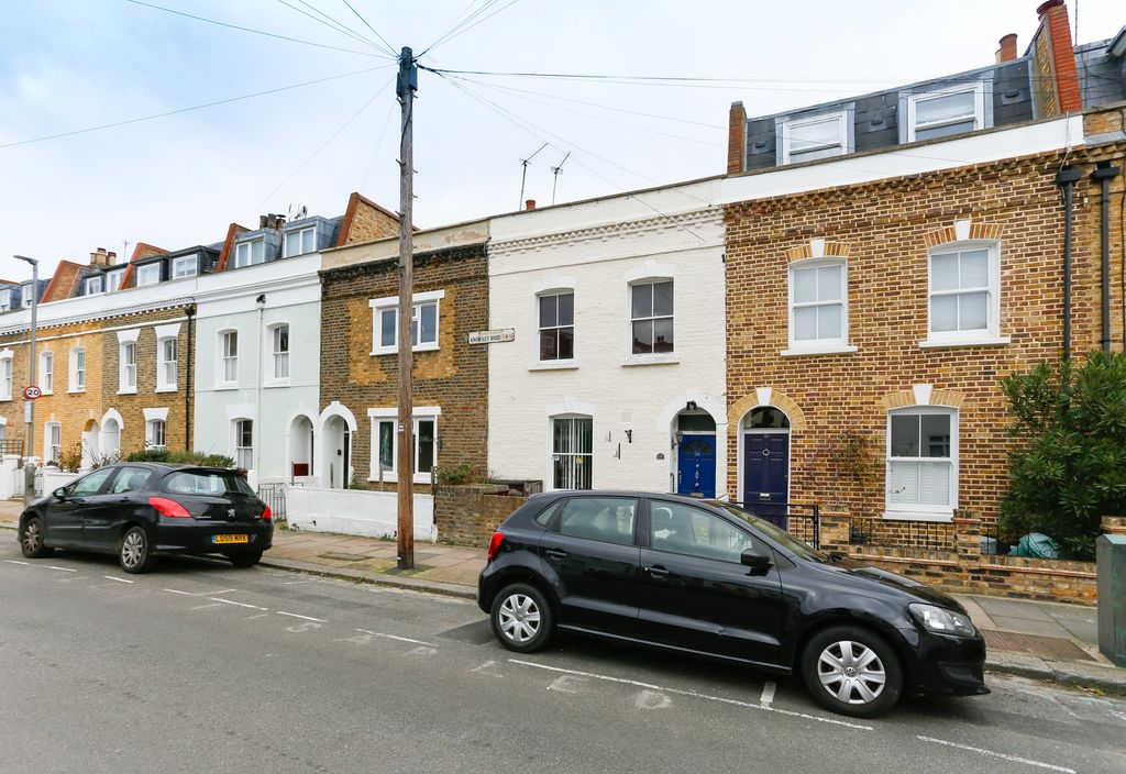 Property photo 3 of 14 26 Knowsley Road, Battersea, London Sw11 5Bl