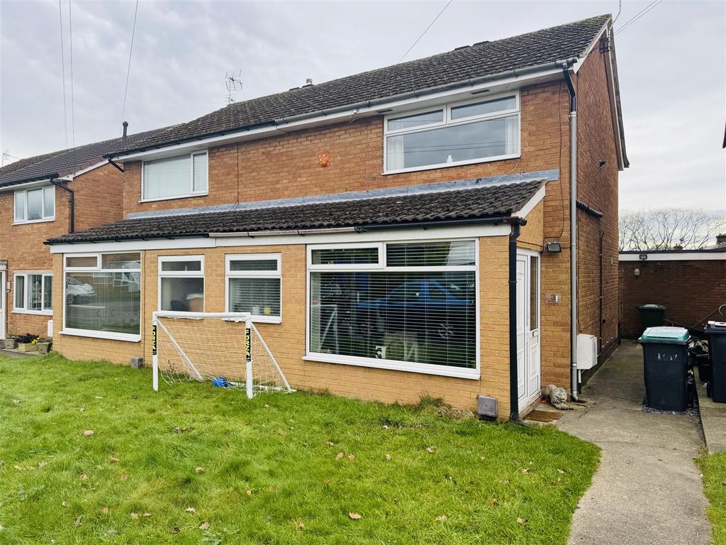 Property photo 1 of 10 Externally Front