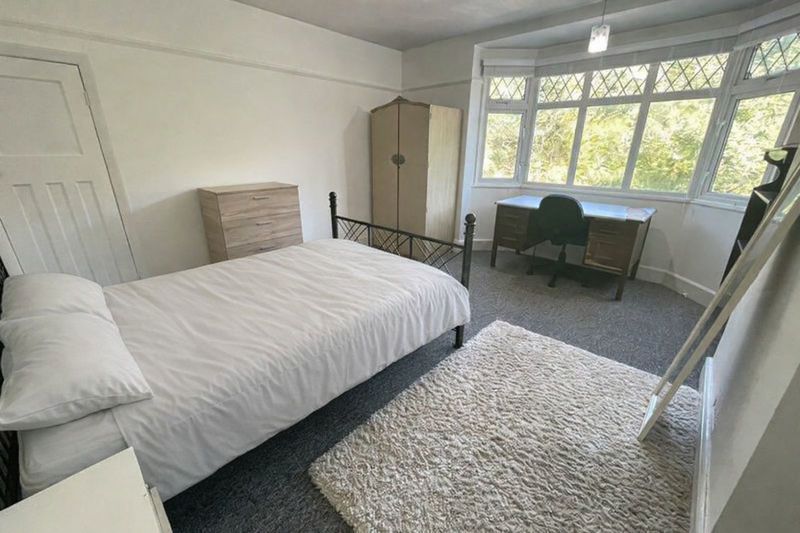 Property photo 1 of 8 Photo 12