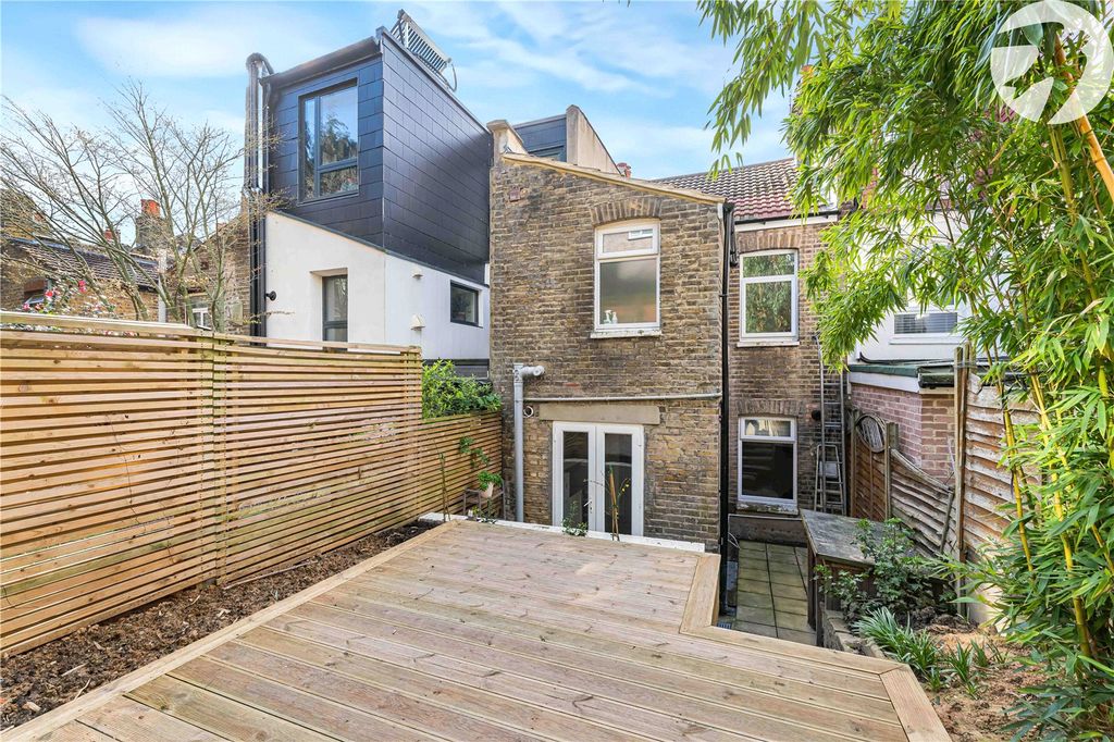 Property photo 2 of 17 Picture 2