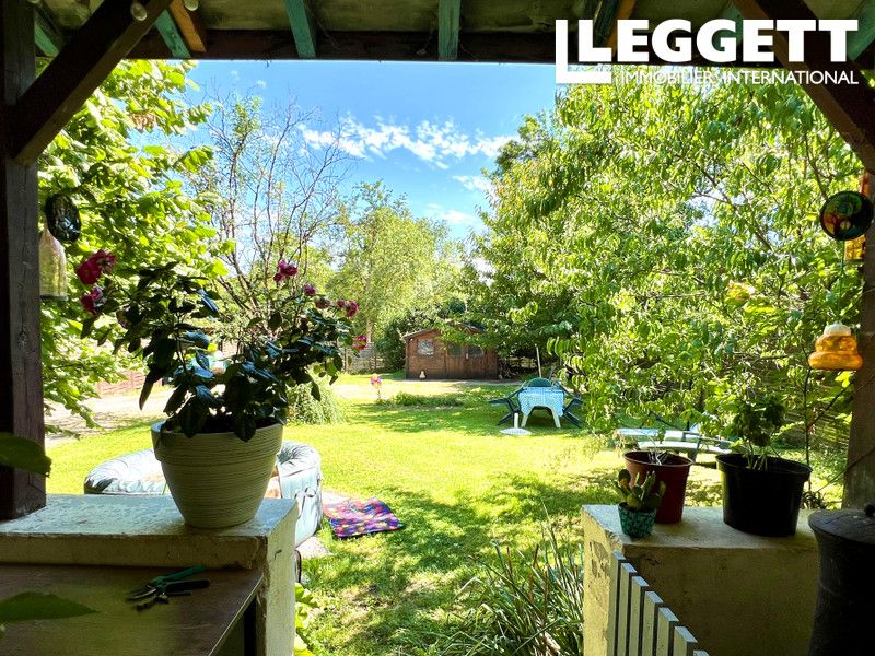 Property photo 2 of 10