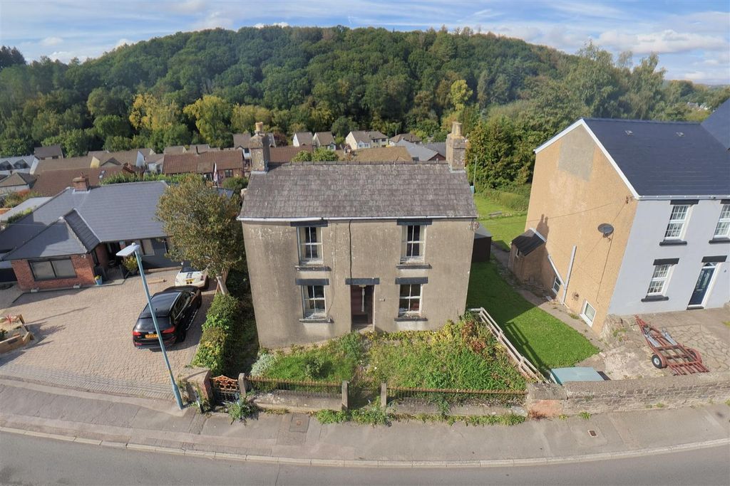 Property photo 1 of 21