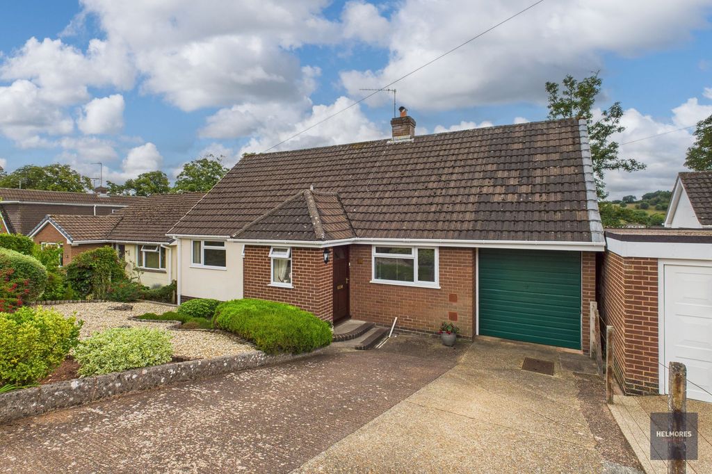 Property photo 1 of 26