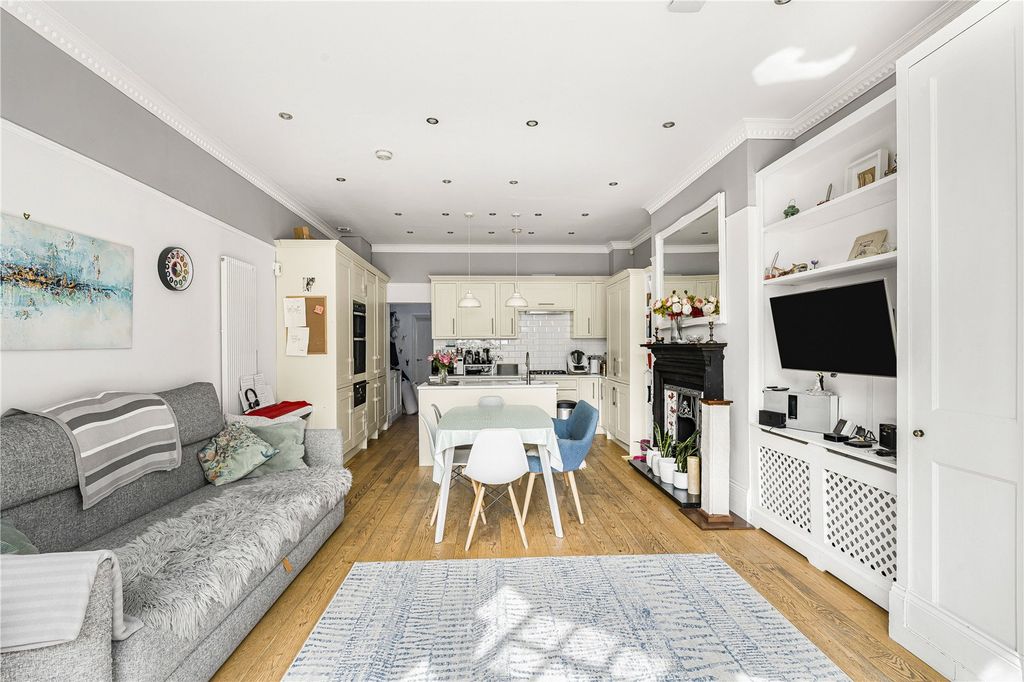 Property photo 3 of 24 Picture No. 14