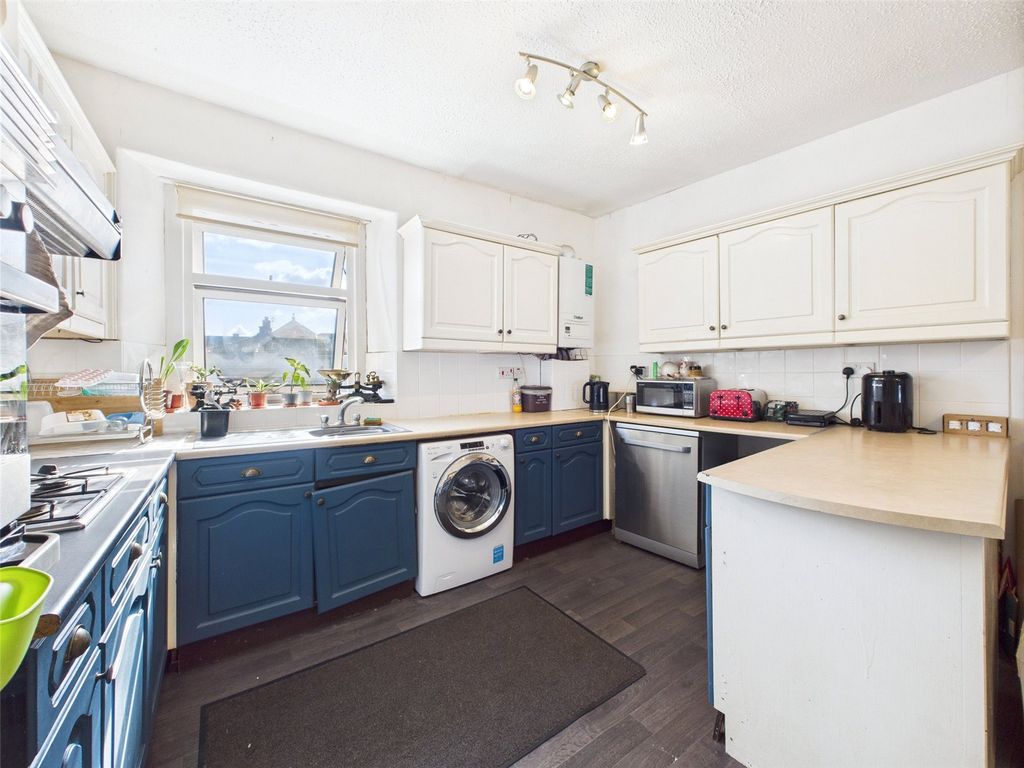 Property photo 3 of 10 Picture No. 05