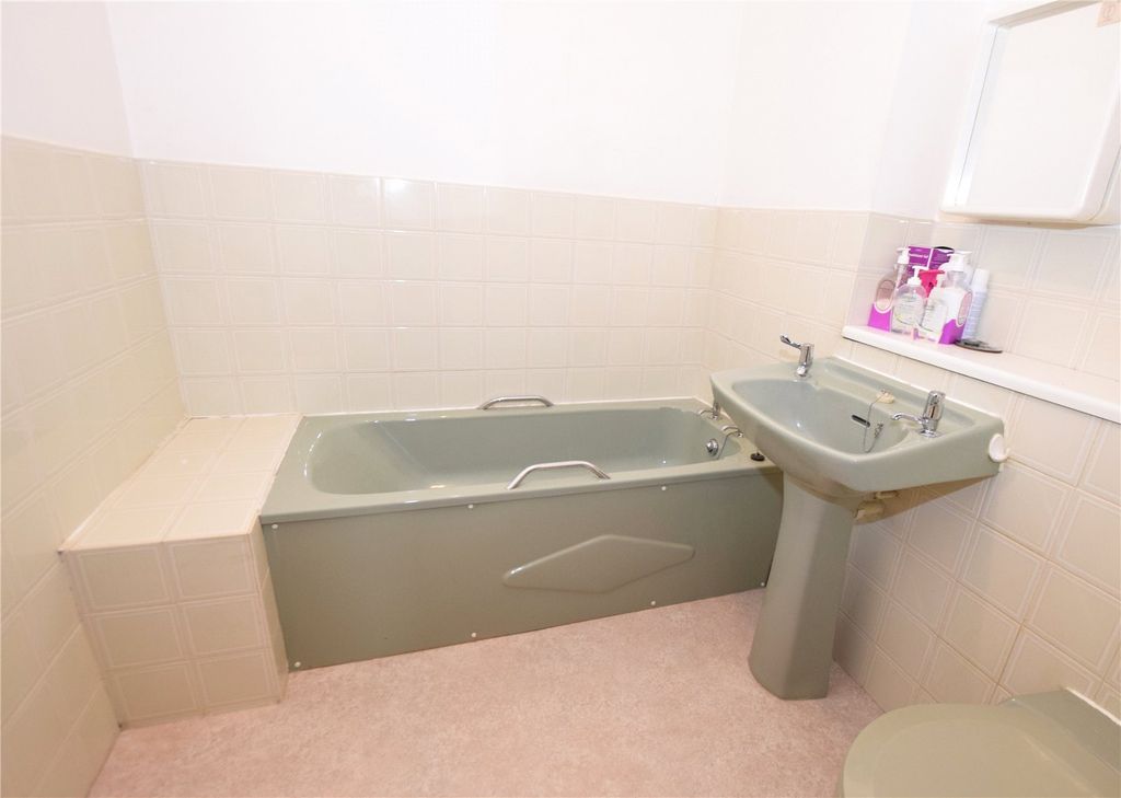 Property photo 3 of 13 Picture No. 23