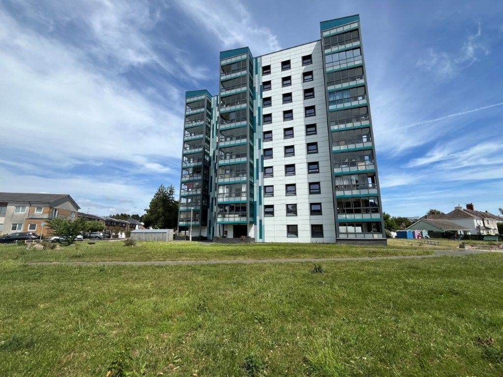 Property photo 1 of 12