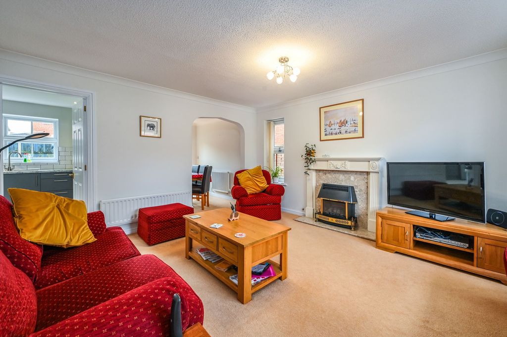 Property photo 3 of 22