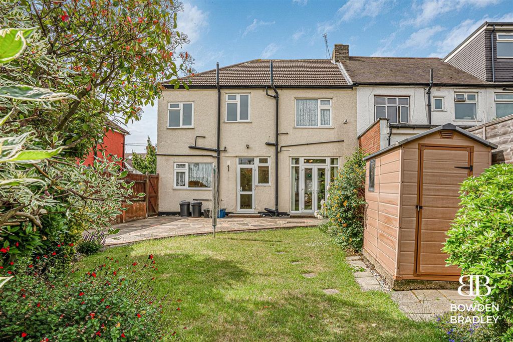 Property photo 2 of 18 A7_03241-Hdr.Jpg