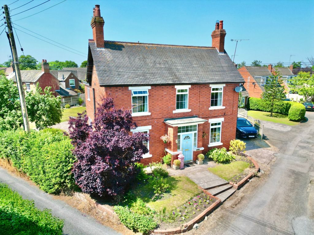 Property photo 1 of 32