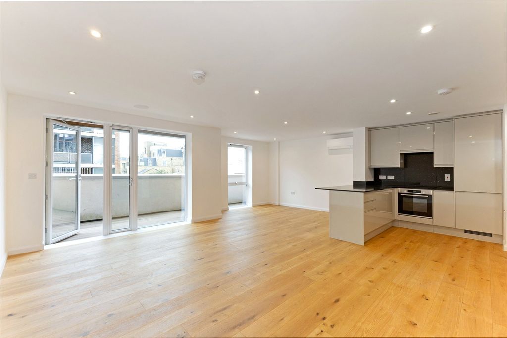 Property photo 1 of 27 Picture No. 04