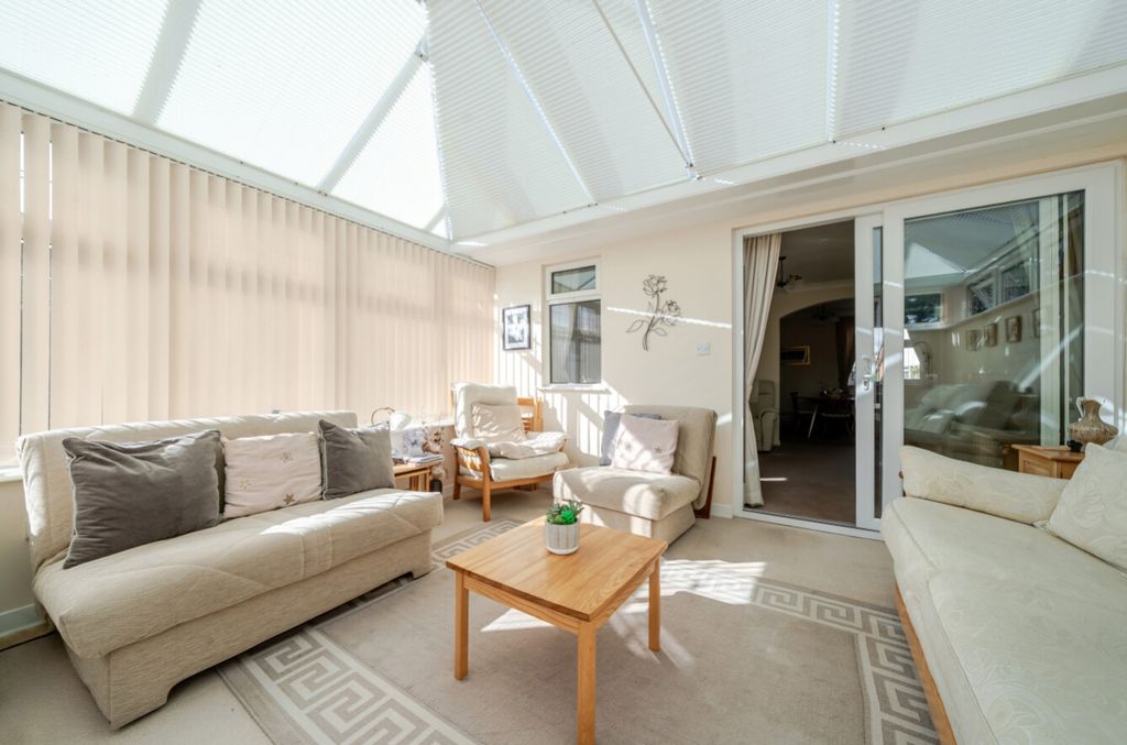 Property photo 3 of 22 1511143-2-1A0A474803F51