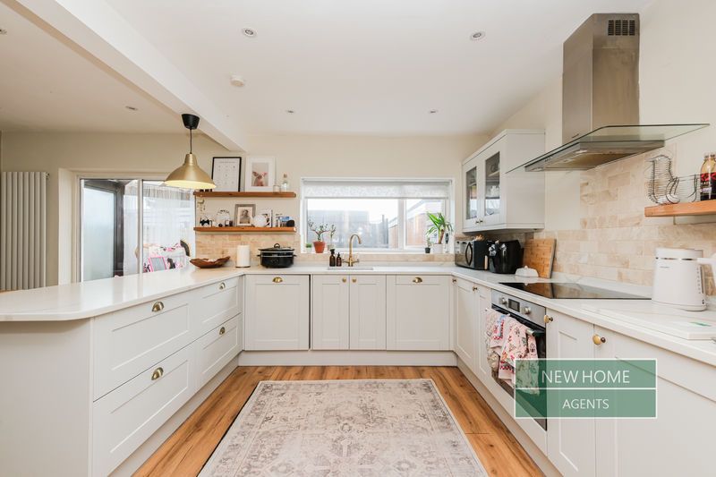 Property photo 3 of 22 Photo 9