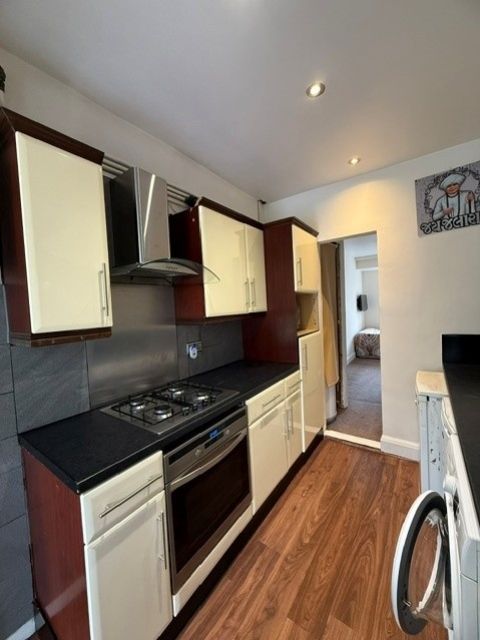 Property photo 1 of 6 3