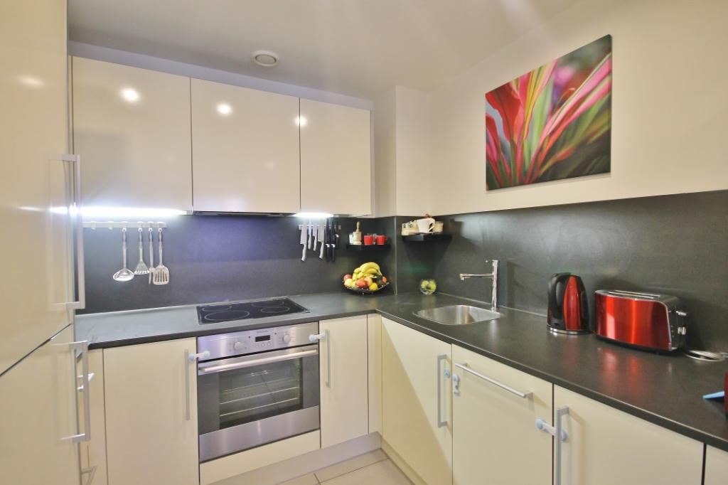 Property photo 3 of 5 Kitchen