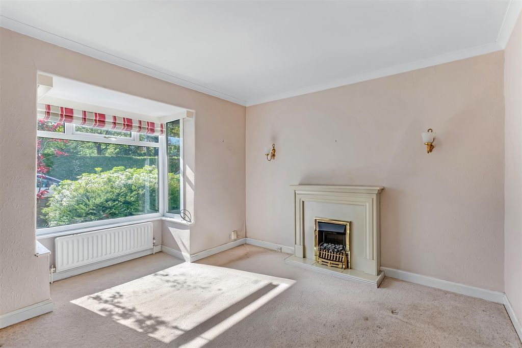 Property photo 3 of 16 Sitting Room.Jpg