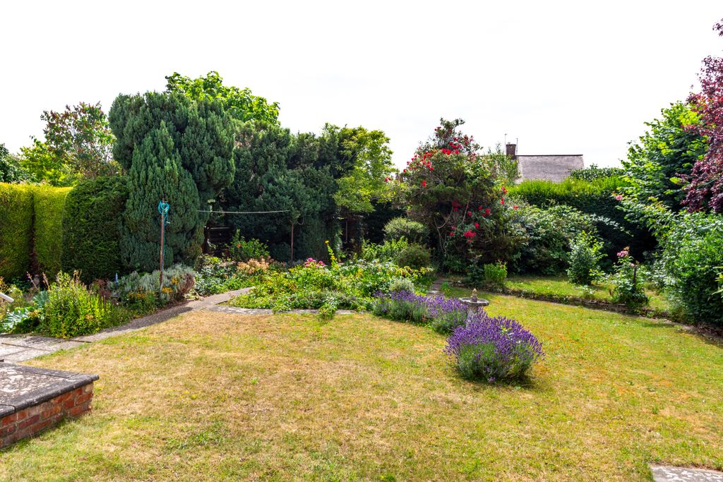 Property photo 2 of 13 Img_5333