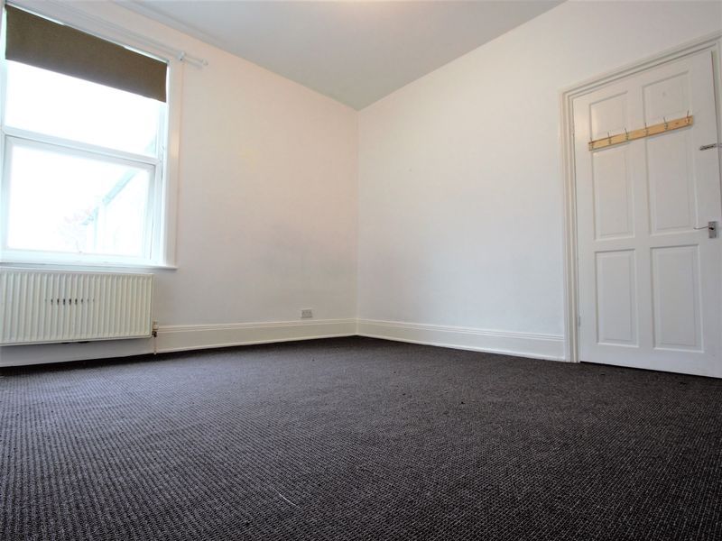 Property photo 3 of 11 Photo 7