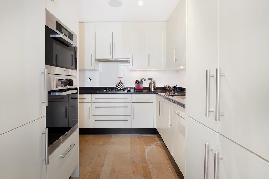 Property photo 2 of 18 Jll