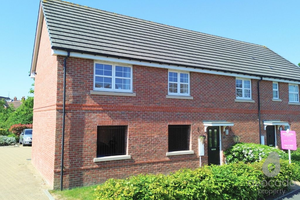 Property photo 2 of 16 4037837