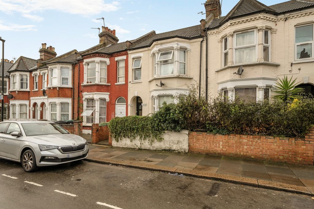 Property photo 1 of 12