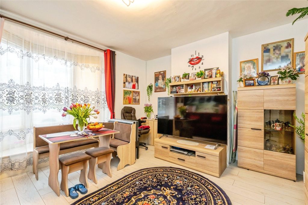 Property photo 2 of 22 Picture No. 01