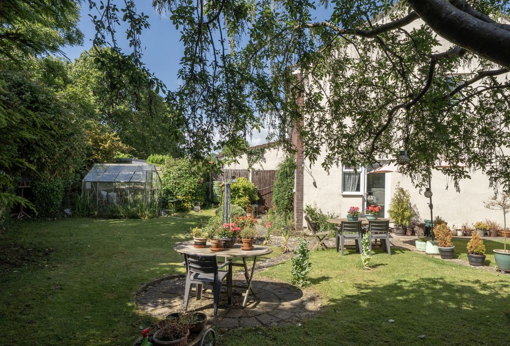 Property photo 3 of 19 1469677-18-6A26d7...