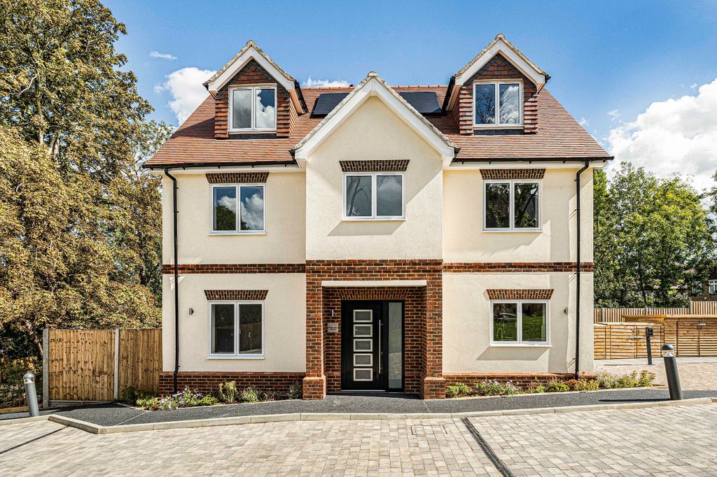 Property photo 1 of 29