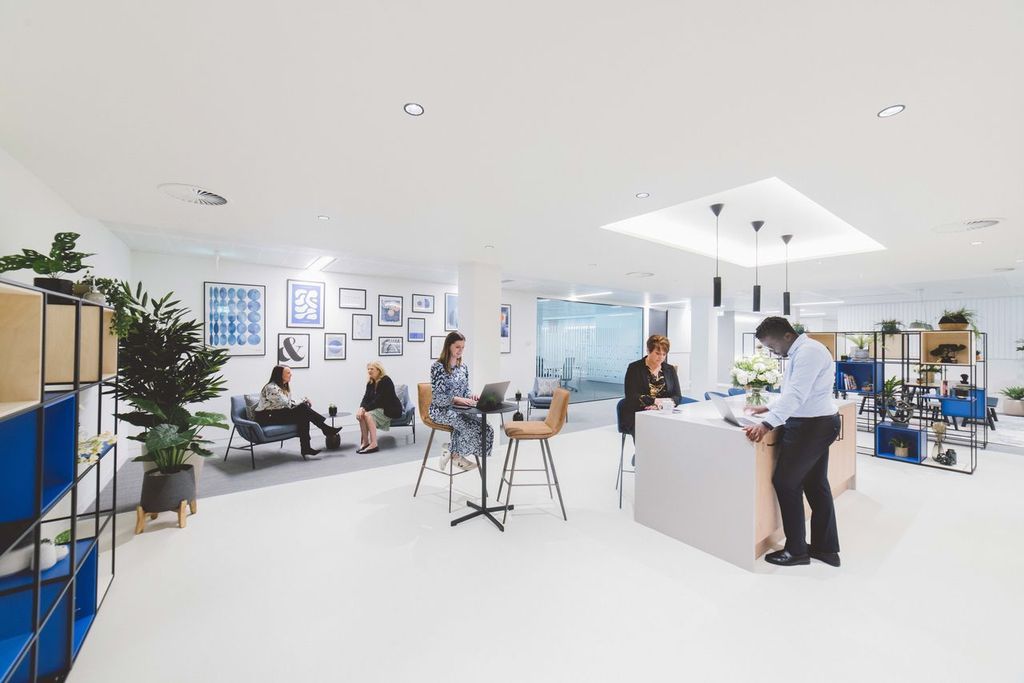 Property photo 2 of 7