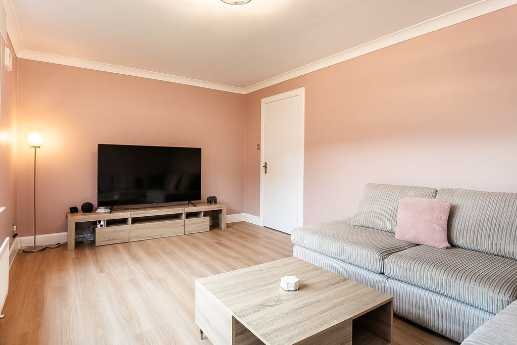 Additional image 4 of 2 bed flat for saleWhitingford, Edinburgh EH6