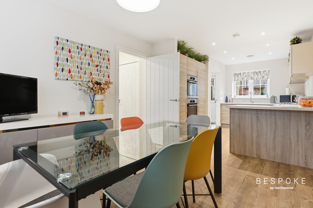 Property photo 2 of 30