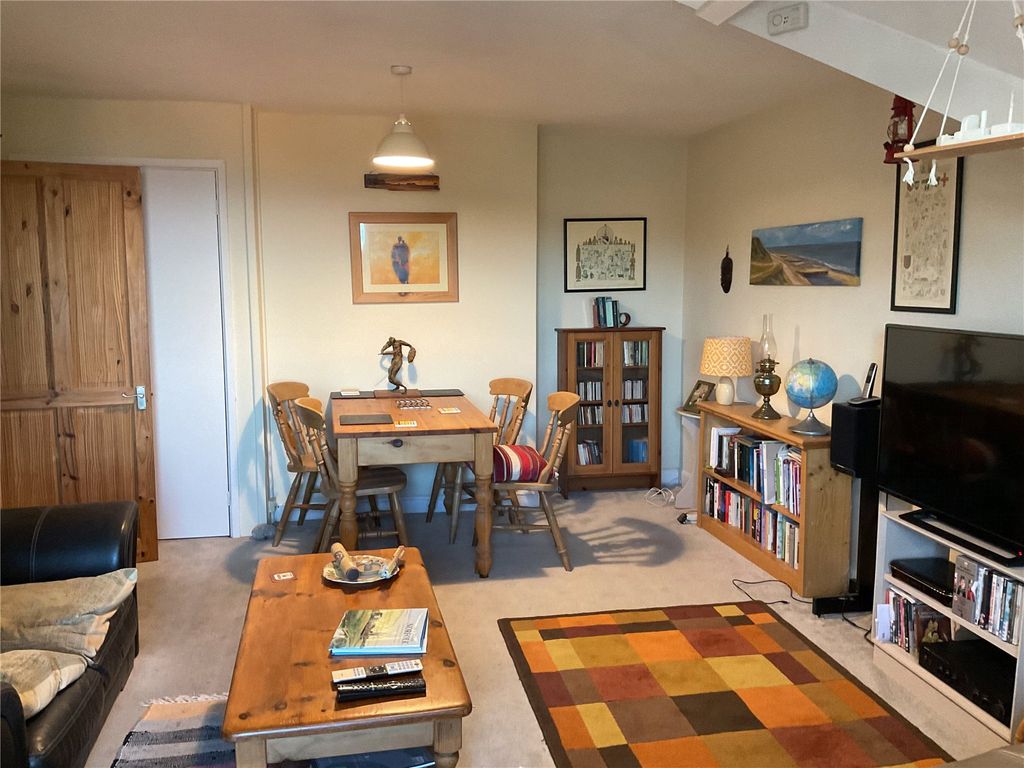 Property photo 3 of 13 Picture No. 05